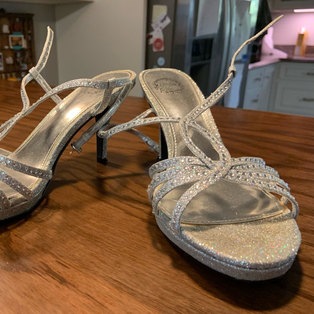 I. Miller Silver Heels 🍷
